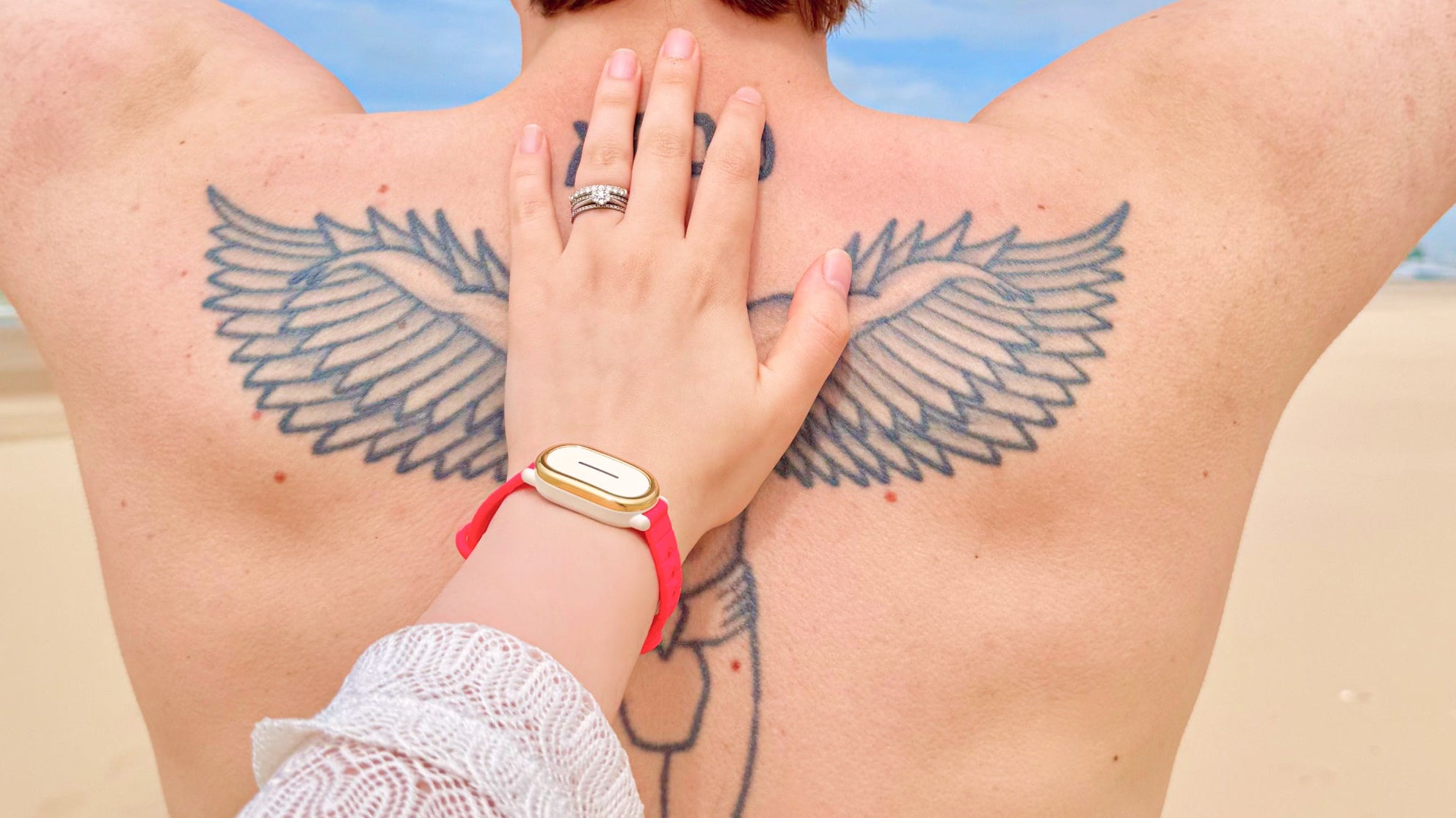 Summer Apart, Still Connected: How to Keep Long-Distance Love Alive During Travel Season