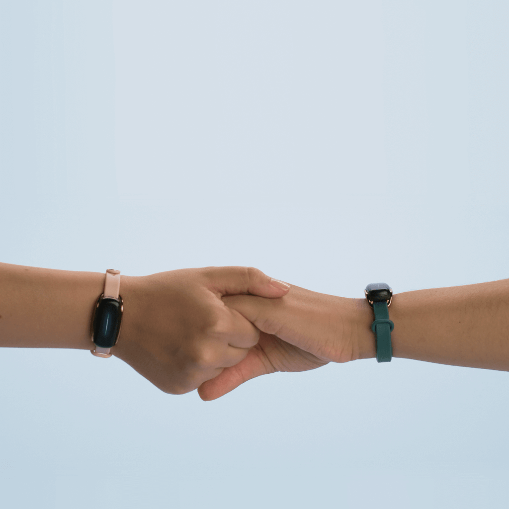 Bond Touch review: Long-distance couples will feel closer together with  this wearable device | CNN Underscored